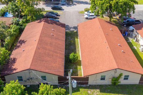 Commercial property in Pompano Beach, Florida 192.49 sq.m. № 2245339 - photo 19
