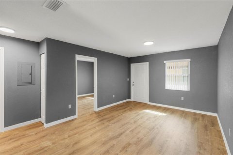 Commercial property in Pompano Beach, Florida 192.49 sq.m. № 2245339 - photo 5