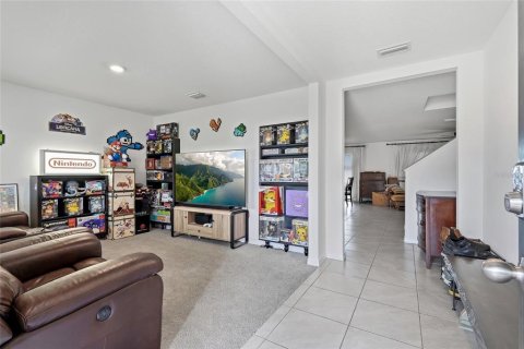 House in Spring Hill, Florida 5 bedrooms, 244.33 sq.m. № 2394259 - photo 7