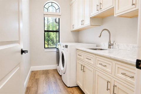 Casa en venta en North Port, Florida, 4 dormitorios, 209.68 m2 № 2345149 - foto 21
