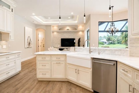 Casa en venta en North Port, Florida, 4 dormitorios, 209.68 m2 № 2345149 - foto 7