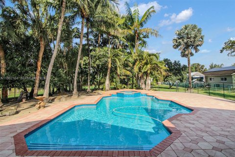 Casa en venta en Davie, Florida, 3 dormitorios, 235.32 m2 № 2023922 - foto 9