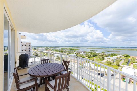 Condo in Daytona Beach Shores, Florida, 3 bedrooms  № 1855932 - photo 2