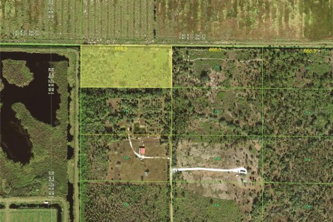 Terreno en Punta Gorda, Florida № 2211534