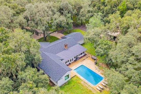 House in Floral City, Florida 4 bedrooms, 291.34 sq.m. № 1906610 - photo 5