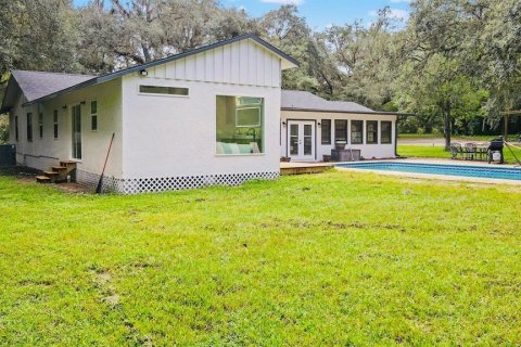 House in Floral City, Florida 4 bedrooms, 291.34 sq.m. № 1906610 - photo 8
