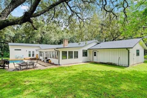 House in Floral City, Florida 4 bedrooms, 291.34 sq.m. № 1906610 - photo 12