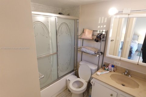 Condominio en venta en Sunny Isles Beach, Florida, 2 dormitorios, 83.05 m2 № 1864281 - foto 15