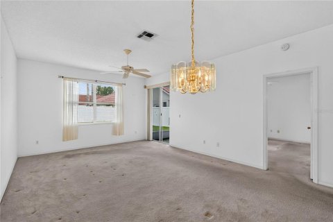 Villa ou maison à vendre à Winter Springs, Floride: 2 chambres, 110.83 m2 № 2289742 - photo 4