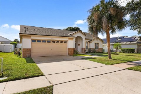 House in Clermont, Florida 3 bedrooms, 172.71 sq.m. № 2393785 - photo 3