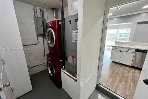 Casa en venta en Sunrise, Florida, 5 dormitorios, 142.79 m2 № 2027100 - foto 22