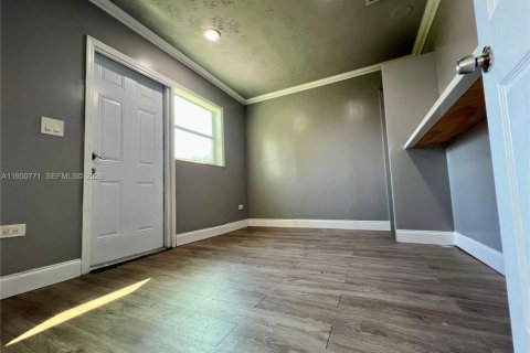 Casa en venta en Sunrise, Florida, 5 dormitorios, 142.79 m2 № 2027100 - foto 17