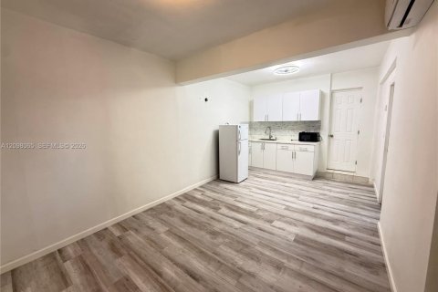 Immobilier commercial à louer à Hollywood, Floride: 113.43 m2 № 2397384 - photo 3