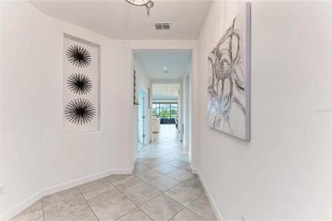 Villa ou maison à vendre à Lakewood Ranch, Floride: 3 chambres, 204.57 m2 № 2315308 - photo 6