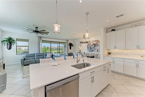 Villa ou maison à vendre à Lakewood Ranch, Floride: 3 chambres, 204.57 m2 № 2315308 - photo 14