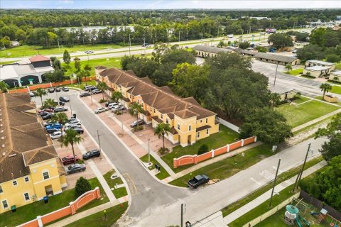Touwnhouse à Orlando, Floride 5 chambres, 149.02 m2 № 2324214