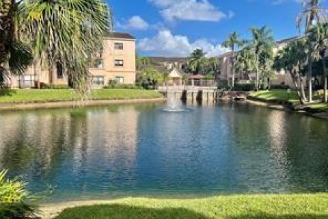 Condo in Davie, Florida, 2 bedrooms  № 1223601 - photo 1