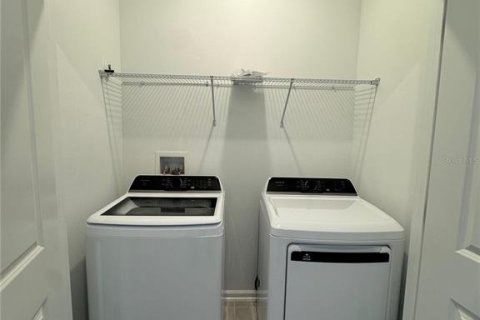 Adosado en alquiler en Davenport, Florida, 3 dormitorios, 151.24 m2 № 1901542 - foto 7