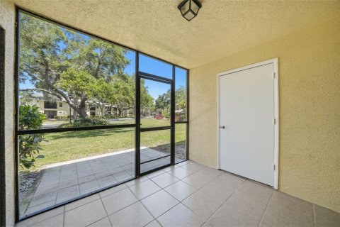 Copropriété à vendre à Saint Petersburg, Floride: 3 chambres, 105.91 m2 № 2373941 - photo 13