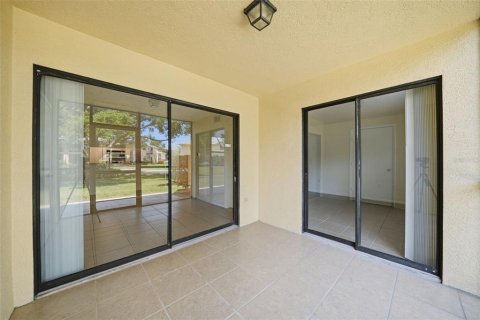 Copropriété à vendre à Saint Petersburg, Floride: 3 chambres, 105.91 m2 № 2373941 - photo 14