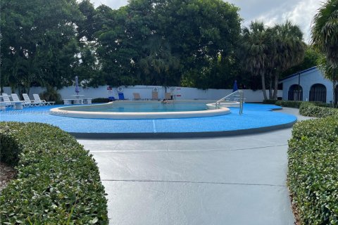 Copropriété à vendre à Miami, Floride: 2 chambres, 91.97 m2 № 1927935 - photo 3