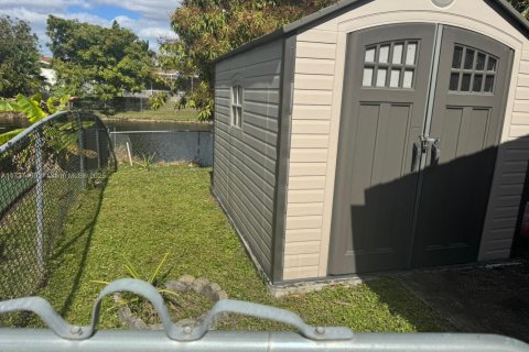 Casa en venta en Sunrise, Florida, 3 dormitorios, 166.11 m2 № 1978216 - foto 11