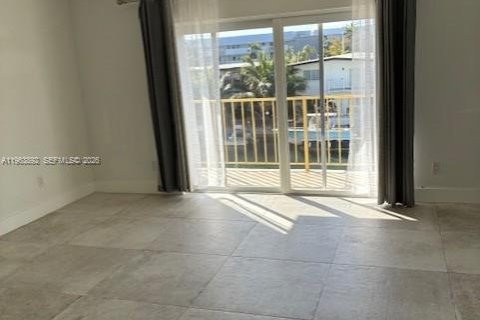 Снять в аренду кондоминиум в Норт-Майами-Бич, Флорида 1 спальня, 77.57м2, № 2029083 - фото 8