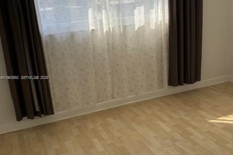 Снять в аренду кондоминиум в Норт-Майами-Бич, Флорида 1 спальня, 77.57м2, № 2029083 - фото 17