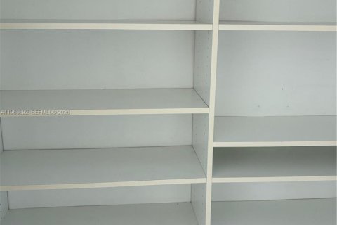 Снять в аренду кондоминиум в Норт-Майами-Бич, Флорида 1 спальня, 77.57м2, № 2029083 - фото 15