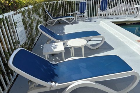 Снять в аренду кондоминиум в Норт-Майами-Бич, Флорида 1 спальня, 77.57м2, № 2029083 - фото 4