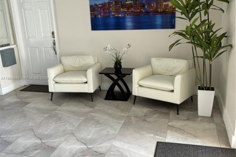 Кондоминиум с 1 спальней в Норт-Майами-Бич, Флорида № 2029083