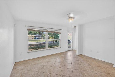 Villa ou maison à vendre à Port Charlotte, Floride: 3 chambres, 98.1 m2 № 2195311 - photo 3