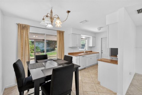 Villa ou maison à vendre à Port Charlotte, Floride: 3 chambres, 98.1 m2 № 2195311 - photo 4