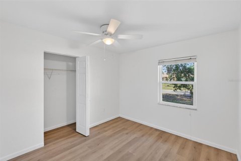 Villa ou maison à vendre à Port Charlotte, Floride: 3 chambres, 98.1 m2 № 2195311 - photo 12