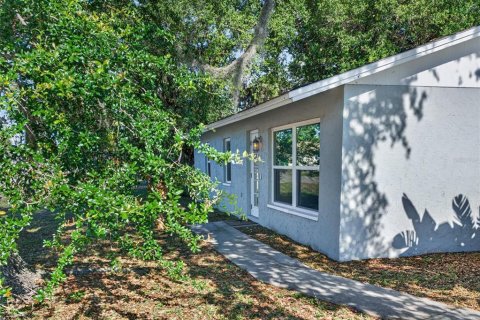 Villa ou maison à vendre à Port Charlotte, Floride: 3 chambres, 98.1 m2 № 2195311 - photo 22