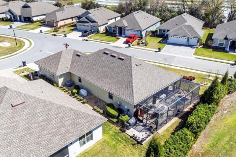 Снять в аренду виллу или дом в Лейкленд, Флорида 6 комнат, 154.59м2, № 2105408 - фото 2