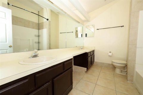 Duplex à vendre à Orlando, Floride: 3 chambres, 150.87 m2 № 1853887 - photo 16