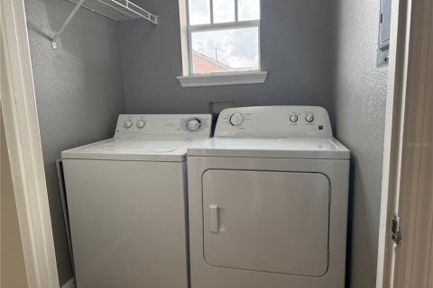 Condo in Kissimmee, Florida, 2 bedrooms  № 1918813 - photo 12