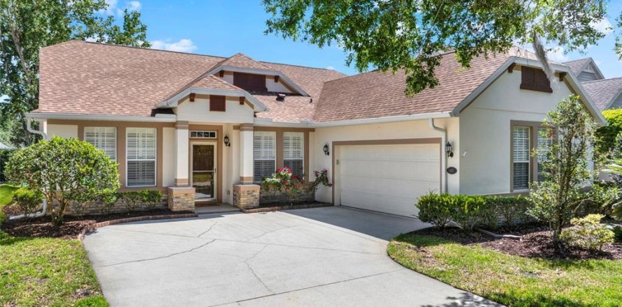 Casa en DeLand, Florida 3 dormitorios, 208.1 m2 № 1670269