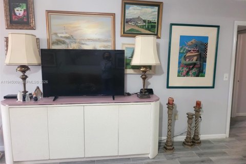 Copropriété à louer à Lake Worth, Floride: 1 chambre, 76.92 m2 № 2001261 - photo 5