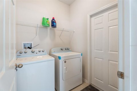 Купить виллу или дом в Киссимми, Флорида 9 комнат, 143.26м2, № 1628406 - фото 27
