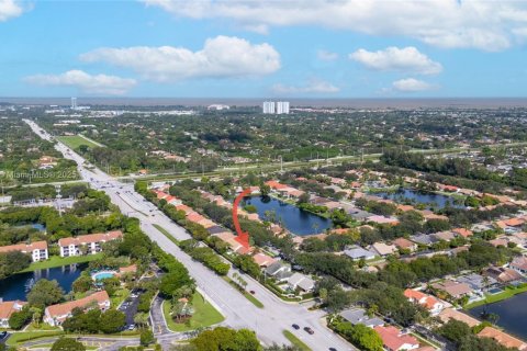 Villa ou maison à louer à Plantation, Floride: 4 chambres, 184.32 m2 № 1920544 - photo 3
