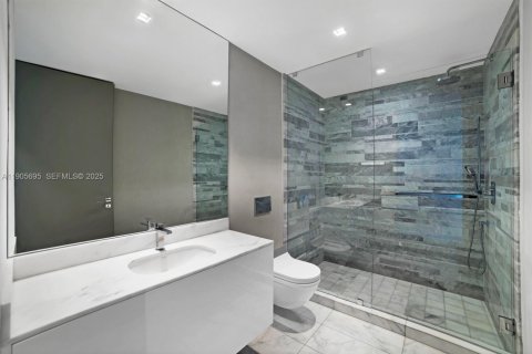 Copropriété à vendre à Bal Harbour, Floride: 2 chambres, 213.3 m2 № 2034966 - photo 23