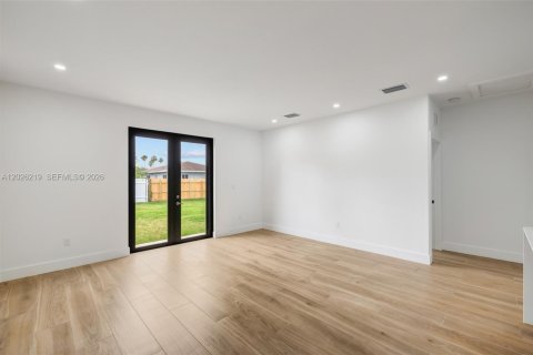 Casa en alquiler en Goulds, Florida, 3 dormitorios, 116.96 m2 № 2085833 - foto 13