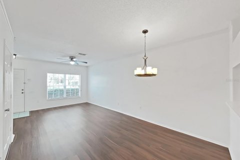 Townhouse in Wesley Chapel, Florida 2 bedrooms, 110 sq.m. № 1569572 - photo 10