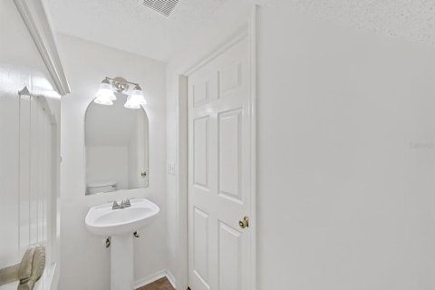 Townhouse in Wesley Chapel, Florida 2 bedrooms, 110 sq.m. № 1569572 - photo 14