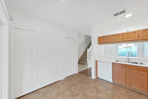 Townhouse in Wesley Chapel, Florida 2 bedrooms, 110 sq.m. № 1569572 - photo 19