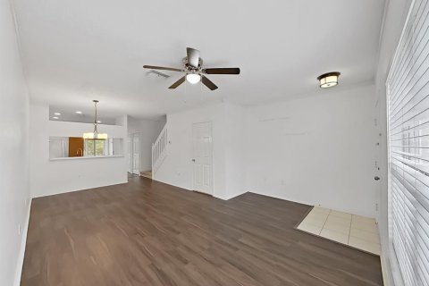 Townhouse in Wesley Chapel, Florida 2 bedrooms, 110 sq.m. № 1569572 - photo 6