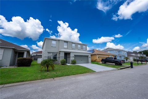 House in Davenport, Florida 5 bedrooms, 314.57 sq.m. № 1901873 - photo 3