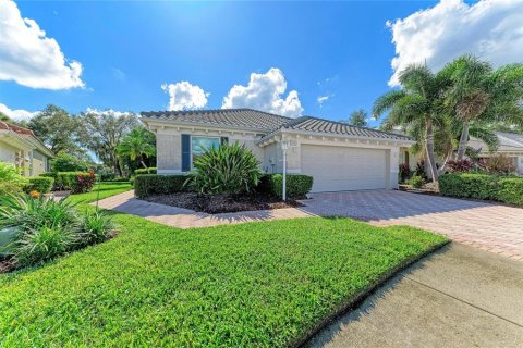 Villa ou maison à vendre à Sarasota, Floride: 3 chambres, 189.89 m2 № 2420468 - photo 4